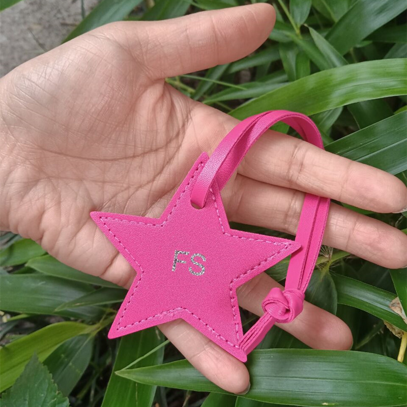 1PCS 무료 이니셜 다섯개 스타 가죽 수하물 펜던트  - Monogram Keychain Leather 리뷰 및 가격